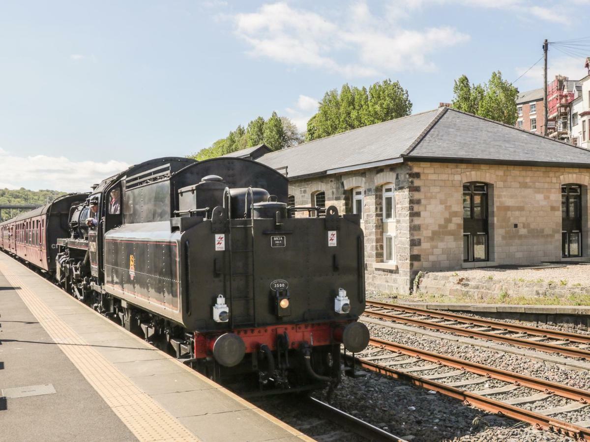 Villa Repton Engine Shed Whitby Exterior foto